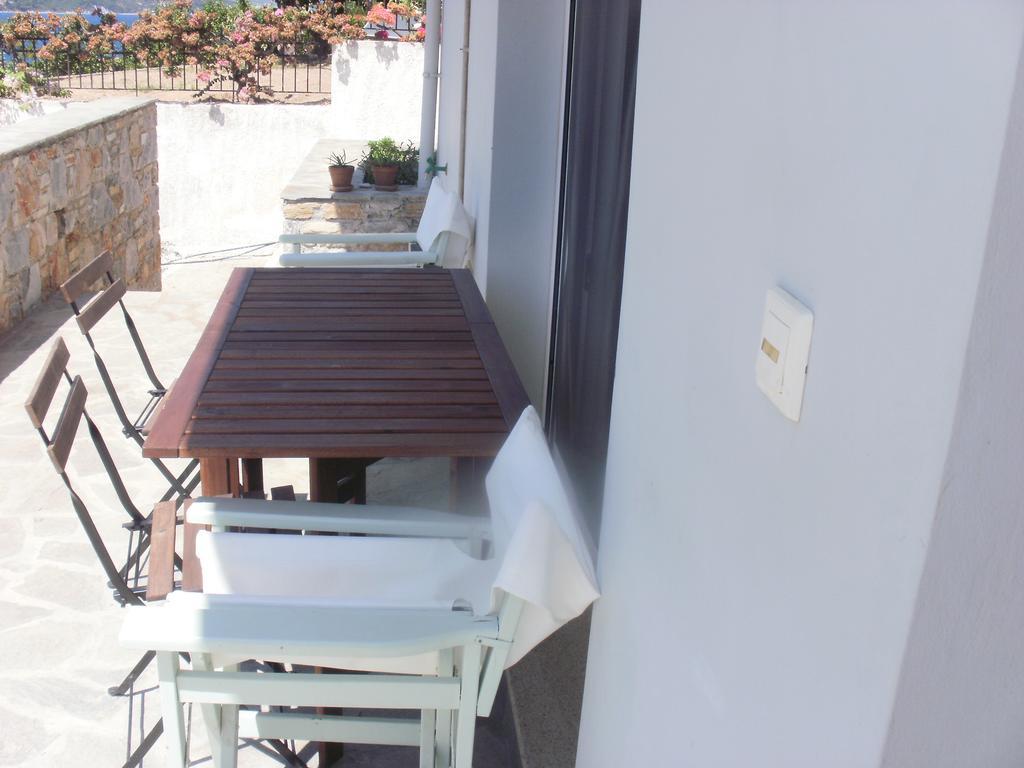 Afroessa & Holiday home Samos Town